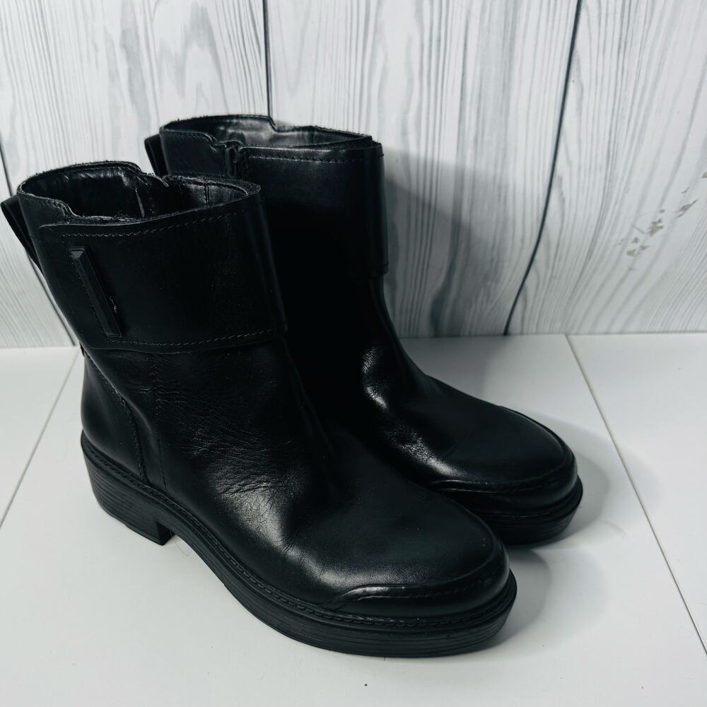 Franco Sarto Boots Womens 8 M Karrie Ankle Bootie Black Leather Block Heels